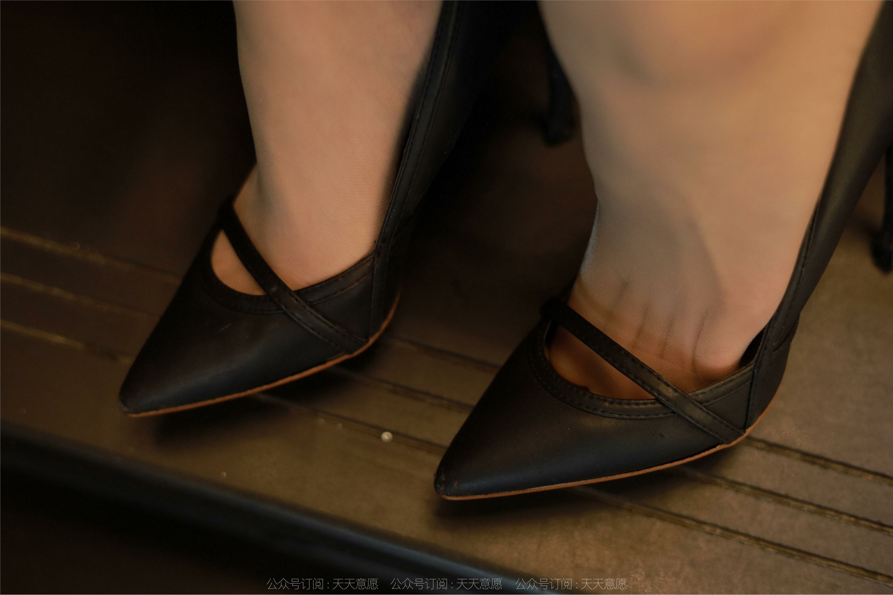 IESS异思趣向  2022.04.18 丝享家 1063：小婕《纯白OL套装》